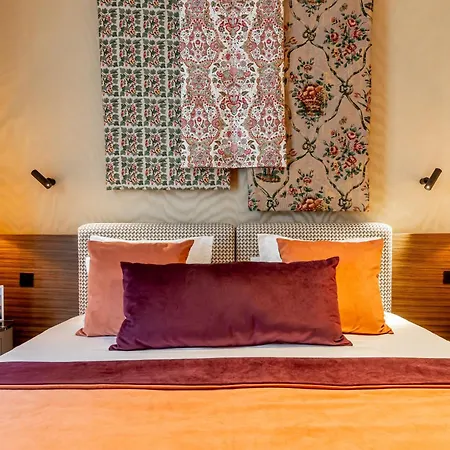 Hotel Maison Barnes Trocadero 5*